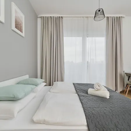 Appartamento Modern Studio Slonimskiego With Balcony By Renters Breslavia