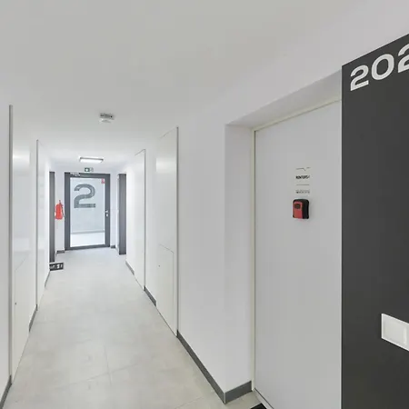 Modern Studio Slonimskiego With Balcony By Renters *
