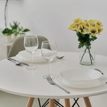 Апартаменты Modern Studio Slonimskiego With Balcony By Renters