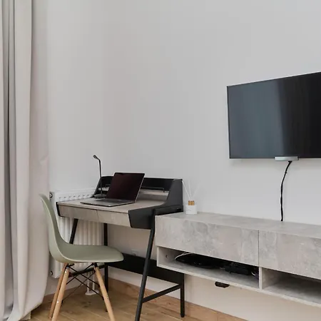 Апартаменты Modern Studio Slonimskiego With Balcony By Renters Вроцлав