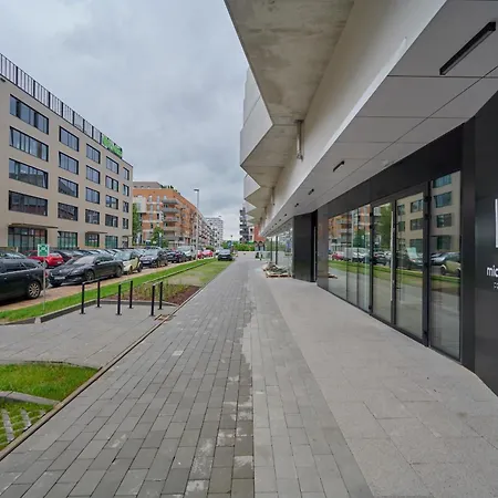 Modern Studio Slonimskiego With Balcony By Renters